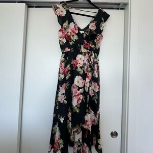 Women’s Socialite Black Floral High Low V-Neck Dress M
